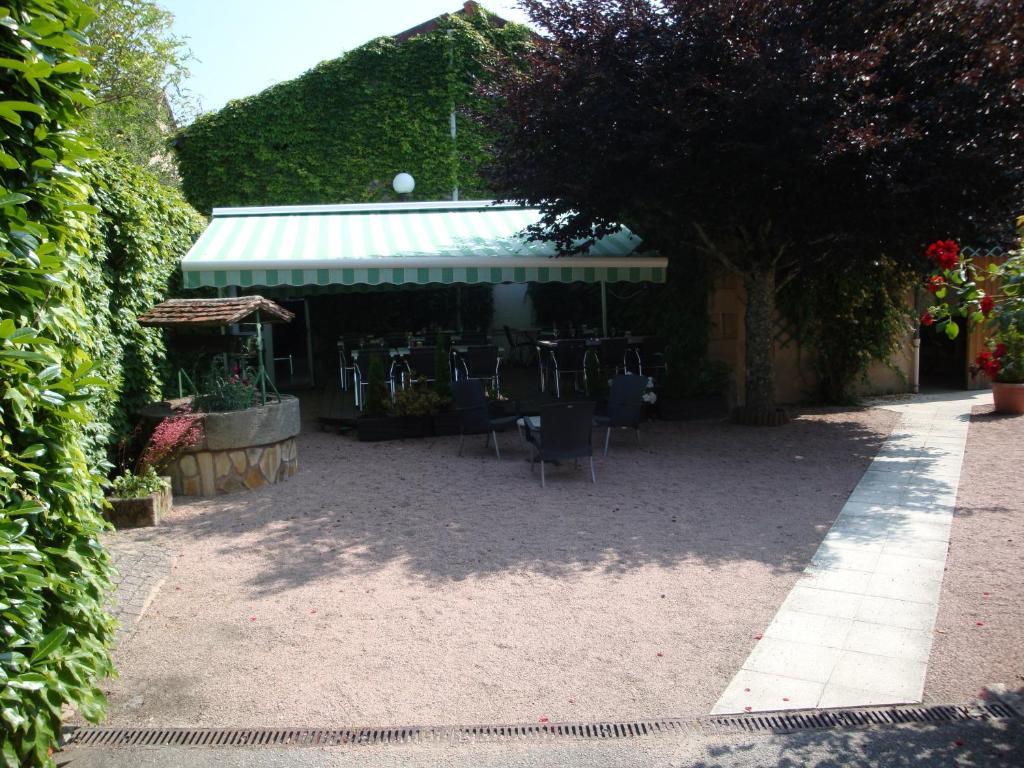 Hotel Du Commerce Tronget Εξωτερικό φωτογραφία