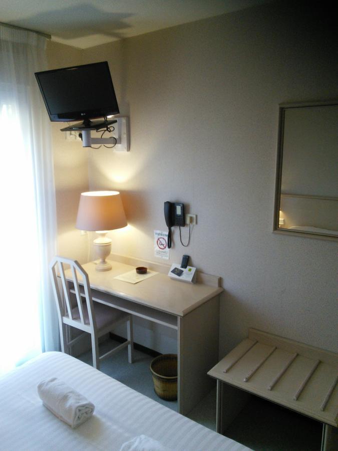 Hotel Du Commerce Tronget Εξωτερικό φωτογραφία